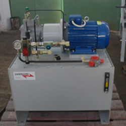 Zasilacze hydrauliczne